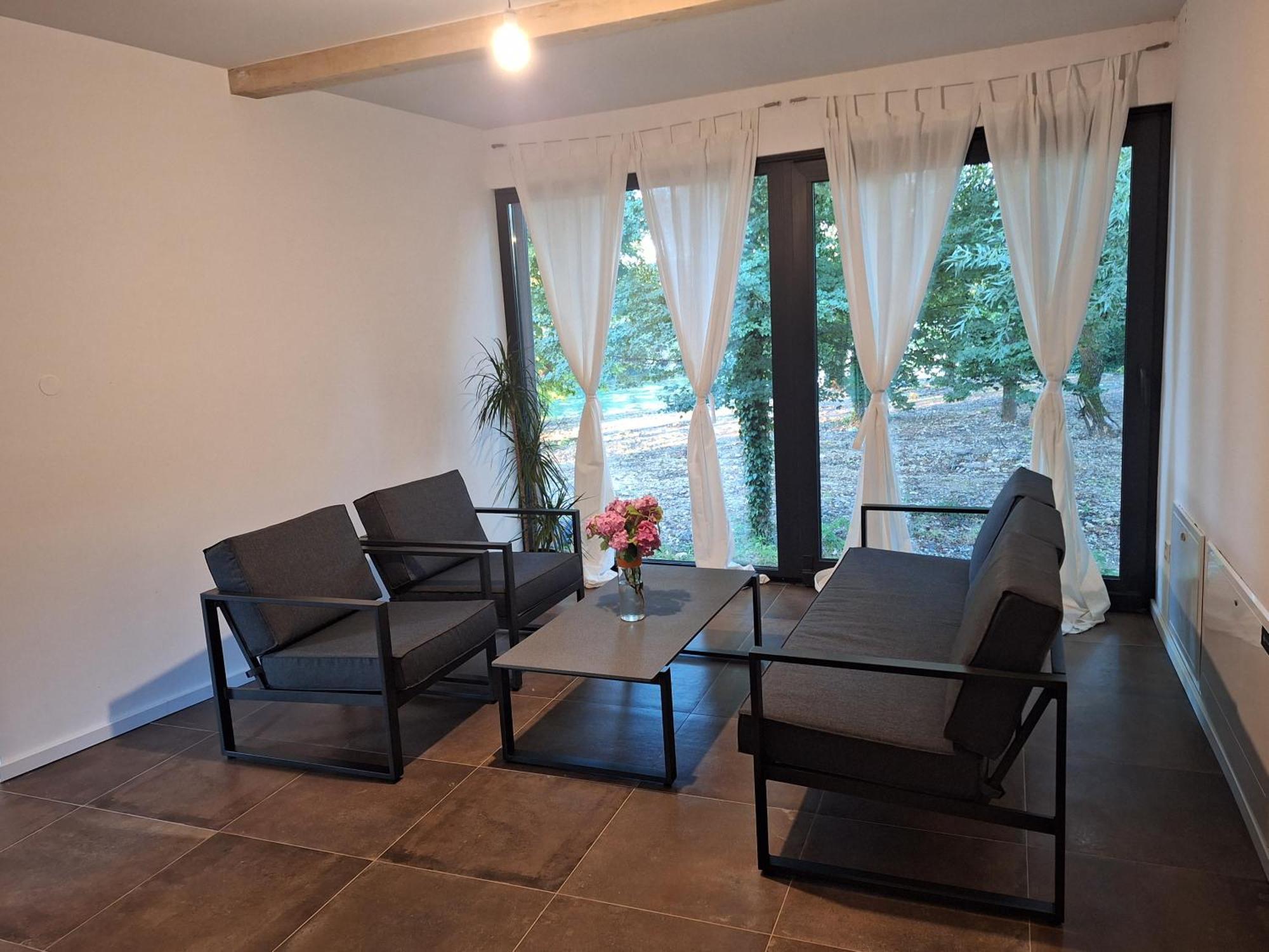 Farah Superior Apartments บีฮัช ภายนอก รูปภาพ