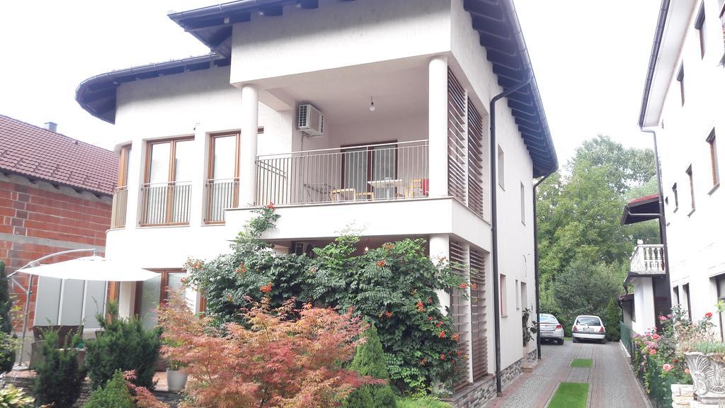 Farah Superior Apartments บีฮัช ภายนอก รูปภาพ